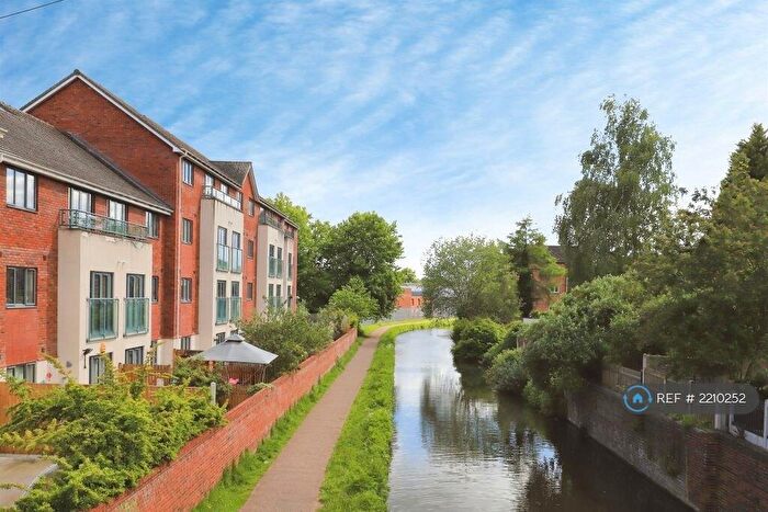 2 Bedroom Flat To Rent In Castle Locks, Kidderminster, DY11