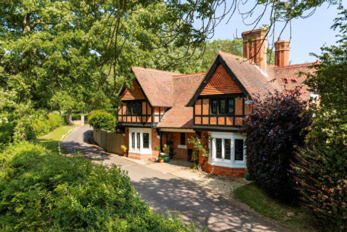 5 Bedroom Detached House For Sale In Welford Road, Spratton, Northampton, NN6