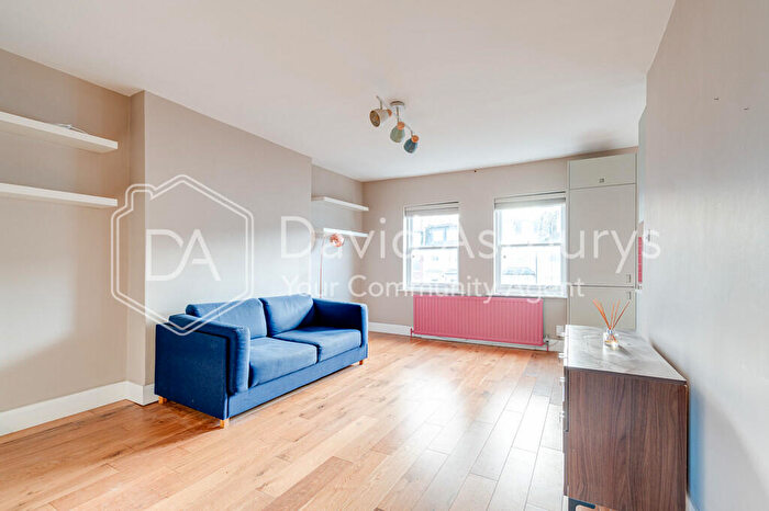 2 Bedroom Apartment To Rent In Broadhurst Gardens, South Hampstead, , London, NW6
