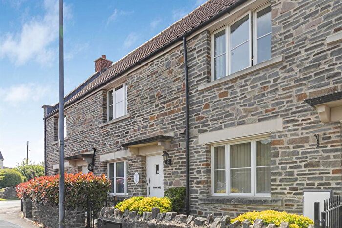 2 Bedroom Flat For Sale In Baron Close, Bristol, BS30