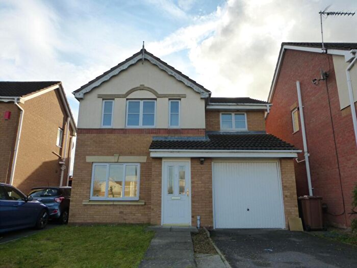 3 Bedroom House To Rent In Swan Gardens, Peterborough, PE1