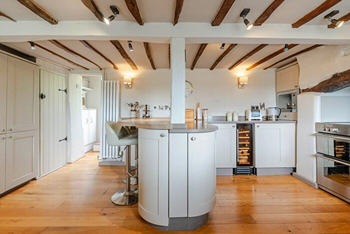 4 Bedroom Detached House For Sale In Manor Road, Oving, HP22