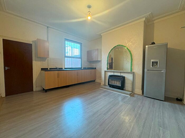 1 Bedroom Terraced House To Rent In Mexborough Drive, Leeds, LS7