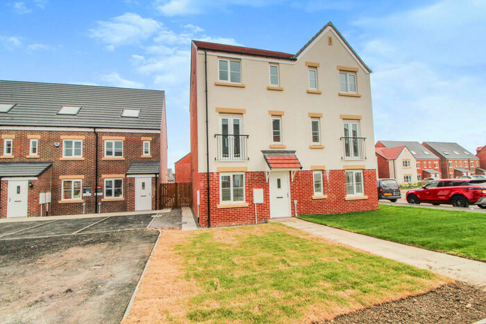 3 Bedroom Semi-Detached House To Rent In Haggerston Road, Blyth, NE24