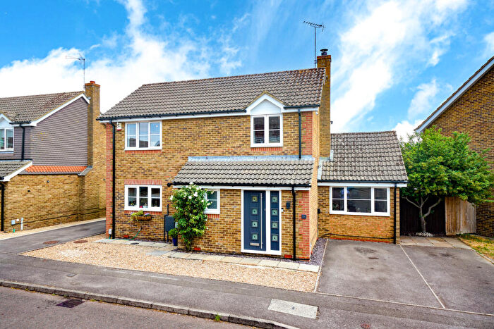 4 Bedroom Detached House For Sale In Plough Close, Aylesbury, Bucks. ., HP21