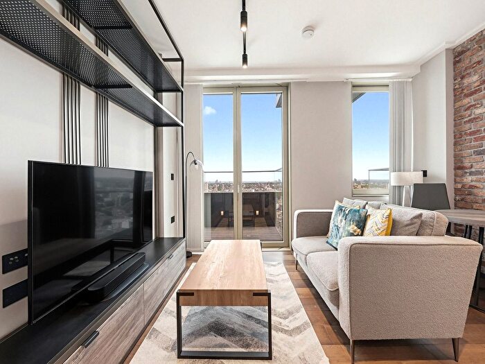 Studio To Rent In Hewett Street, London, EC2A