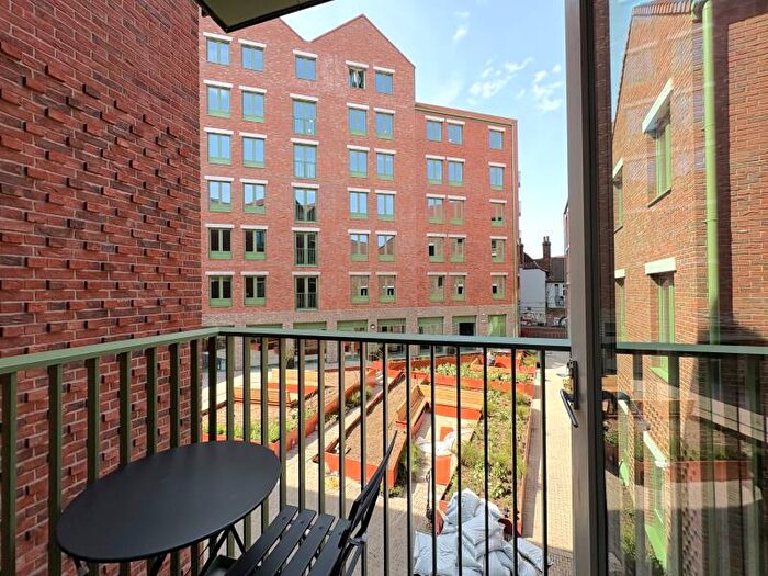 Apartment To Rent In Bury Street, Guildford, GU2