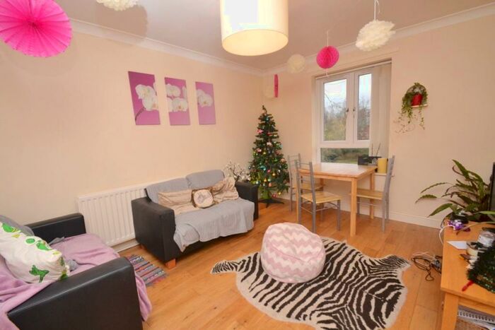 3 Bedroom Property To Rent In Brunswick Road, M20