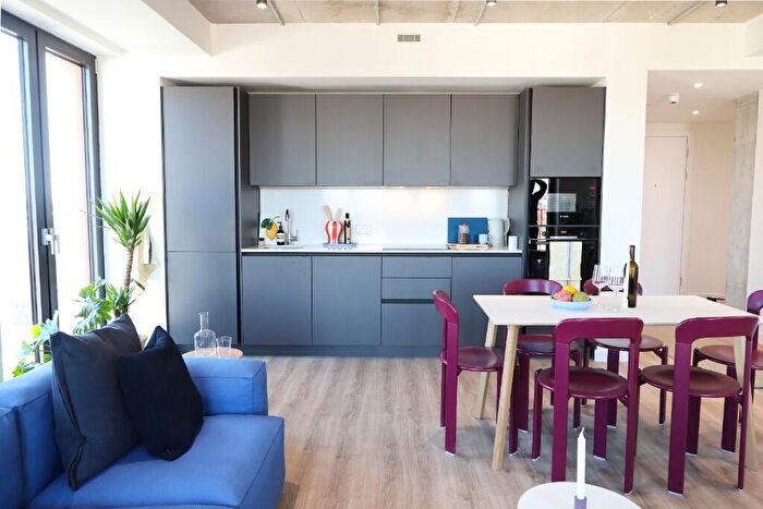 2 Bedroom Apartment To Rent In Glebe Street, Stoke-On-Trent, Staffordshire, ST4