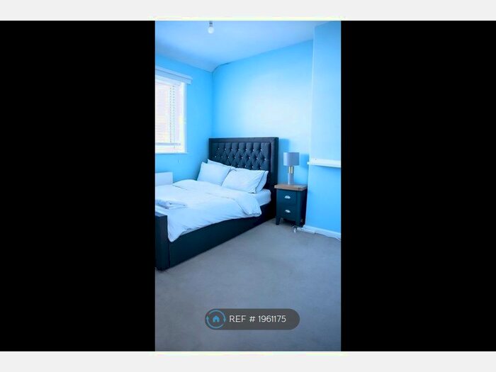 3 Bedroom Terraced House To Rent In Keedonwood Road, Bromley, BR1