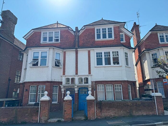 1 Bedroom Apartment To Rent In Meads Street, Eastbourne, BN20