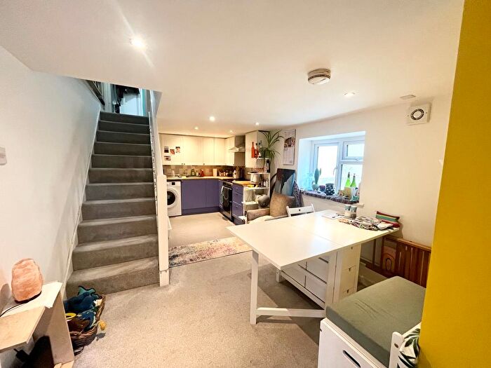 1 Bedroom Flat To Rent In B Trafalgar Road, Portslade, BN41