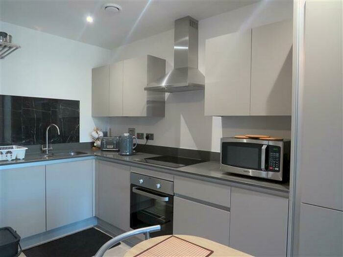 1 Bedroom Apartment To Rent In Buckingham Road, Bletchley, MK3