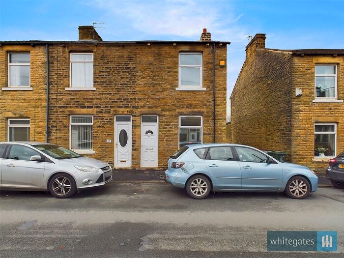 2 Bedroom End Of Terrace House To Rent In Mount Street, Eccleshill, Bradford, West Yorkshire, BD2