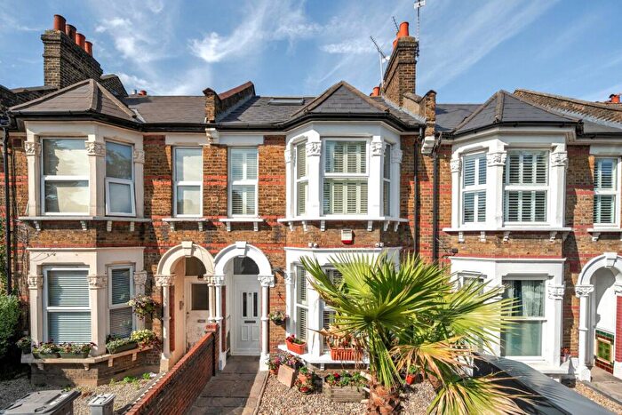 5 Bedroom End Of Terrace House For Sale In Hither Green Lane, London, SE13