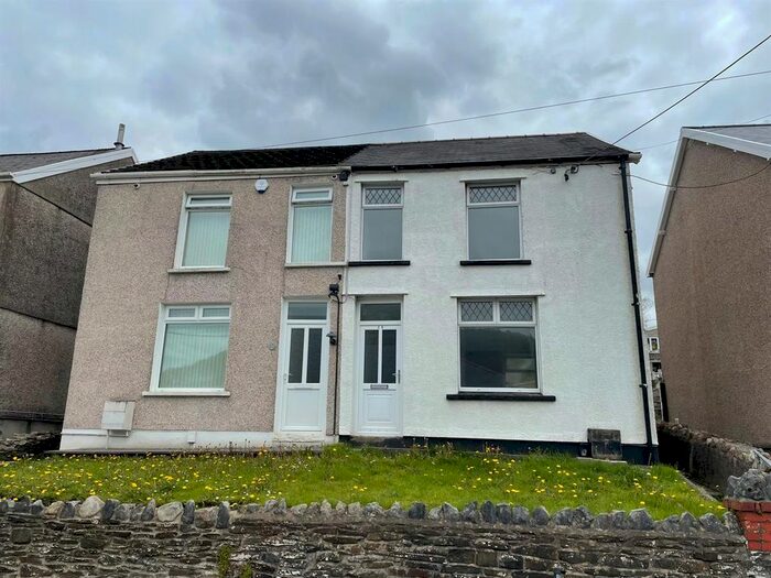 3 Bedroom Semi-Detached House To Rent In Cefn Yr Allt, Aberdulais, Neath, SA10