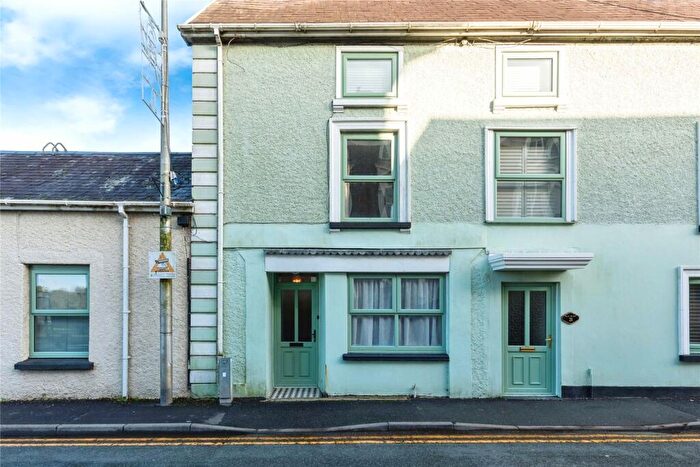 3 Bedroom Terraced House For Sale In Bridge Street, Kidwelly, Carmarthenshire, SA17