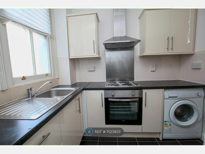 Studio To Rent In Culverley Road, London, SE6