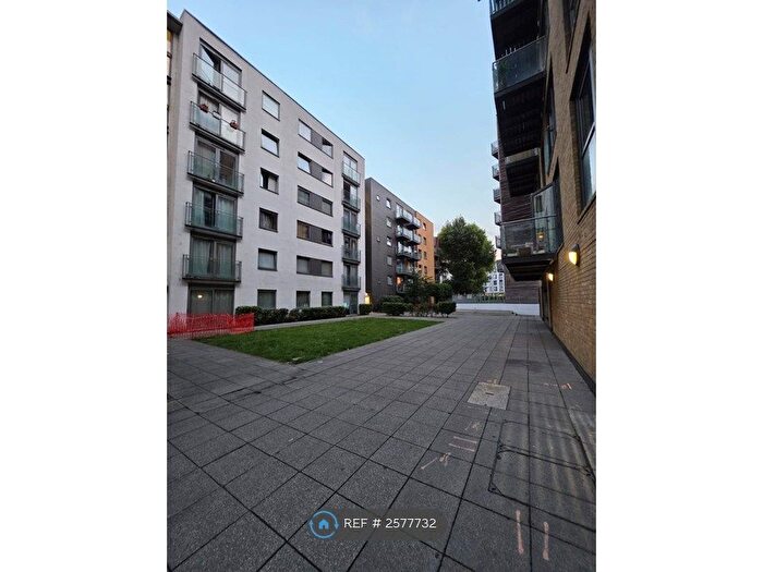 2 Bedroom Flat To Rent In Brooklyn Building, London, SE10