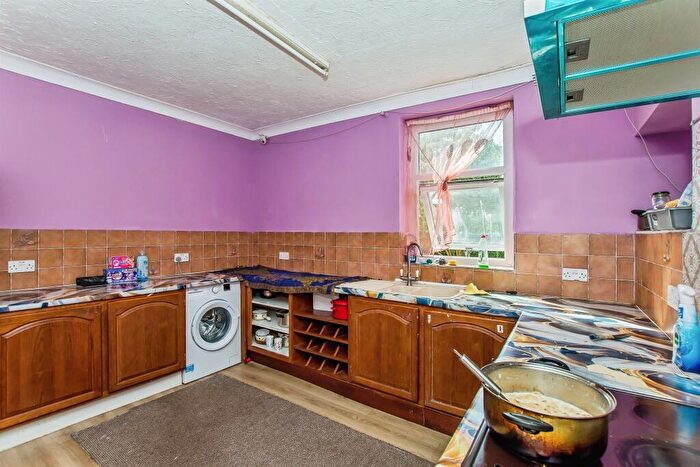 4 Bedroom Detached House For Sale In St. Peters Road, Wisbech, PE13