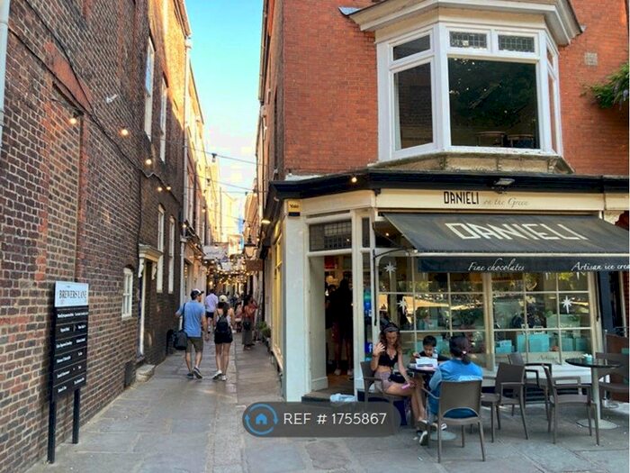 1 Bedroom Flat To Rent In Brewers Lane, Richmond, TW9