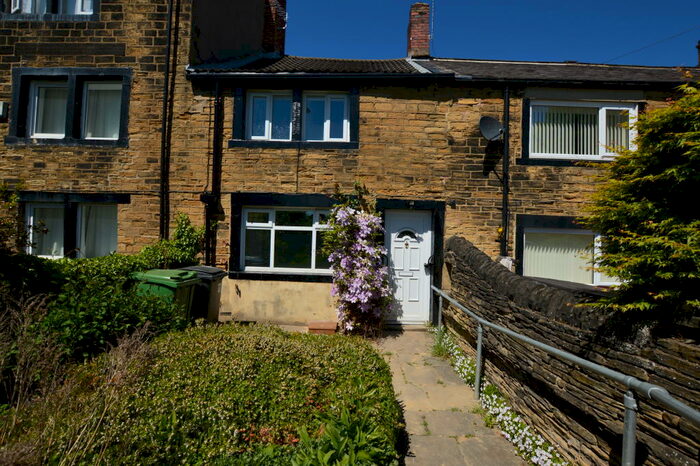 2 Bedroom House To Rent In Lane End Pudsey, LS28