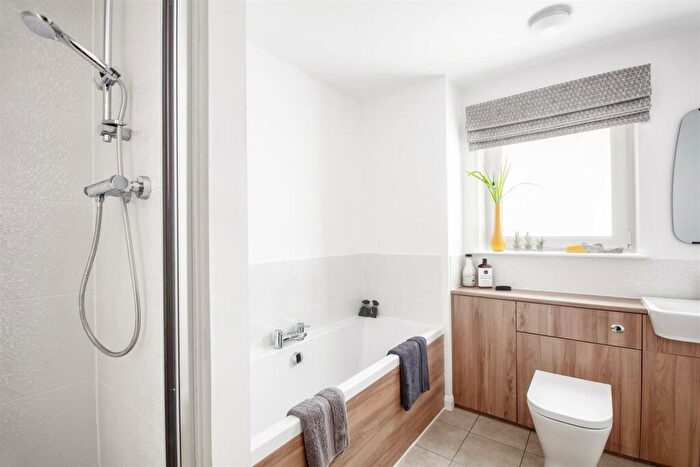 5 Bedroom Detached House For Sale In Juniper Gardens, Cambuslang, G72