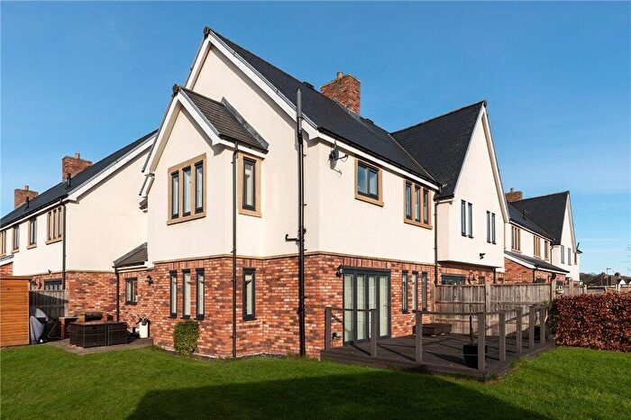 4 Bedroom Terraced House For Sale In Mellor Close, Otley, West Yorkshire, LS21