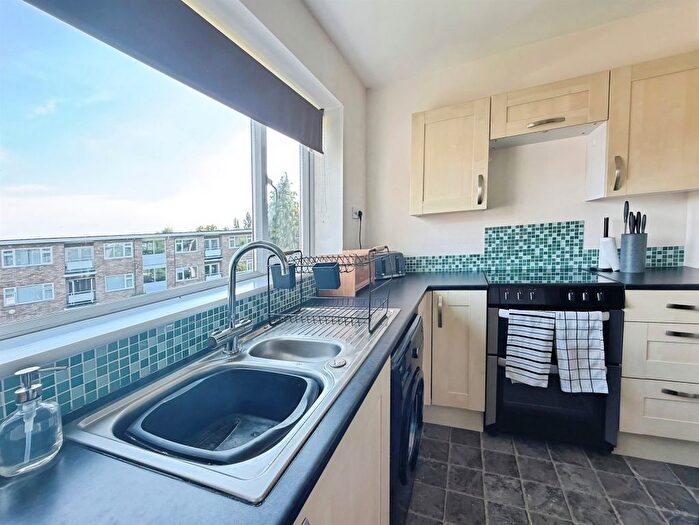 1 Bedroom Flat For Sale In St. Johns Court, Warwick, CV34