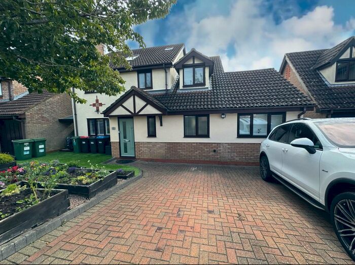 5 Bedroom Detached House To Rent In Fernborough Haven, Emerson Valley, MK4