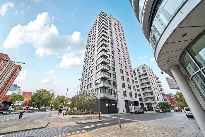 1 Bedroom Flat To Rent In Hewitt, Reading, RG1
