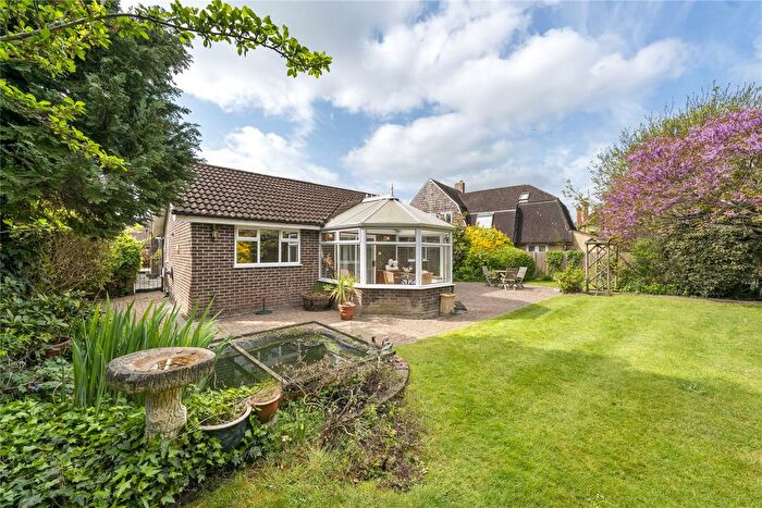 3 Bedroom Bungalow For Sale In Gainsborough Close, Esher, Surrey, KT10