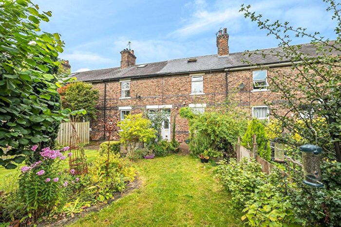 2 Bedroom Cottage For Sale In Railway Cottages, Carlton Miniott, Thirsk, YO7
