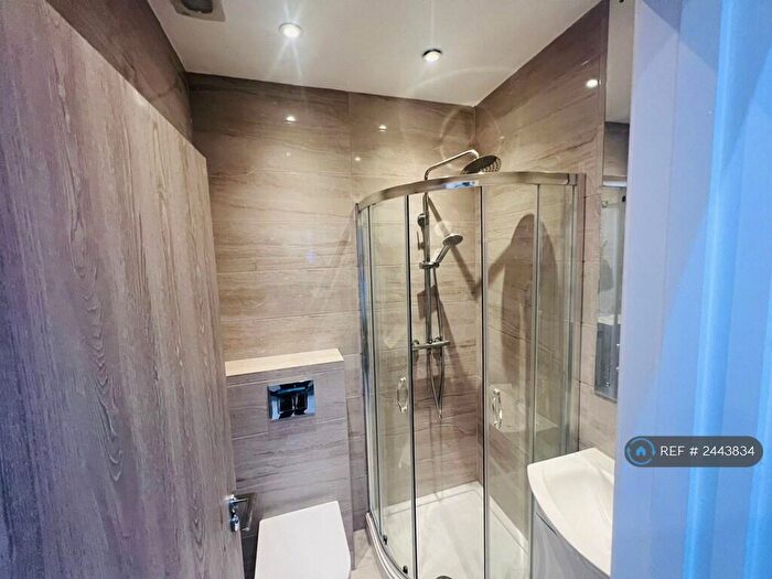 Studio To Rent In Institute Road, Birmingham, B14