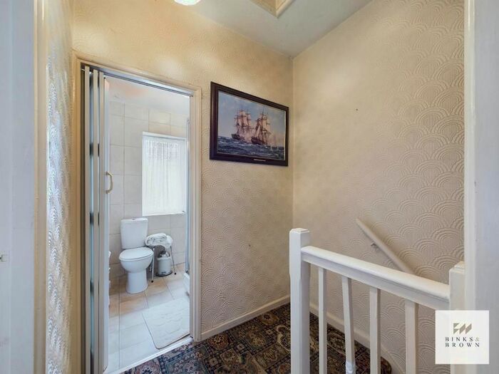 2 Bedroom Terraced House For Sale In Dagenham Avenue, Dagenham, Essex, RM9