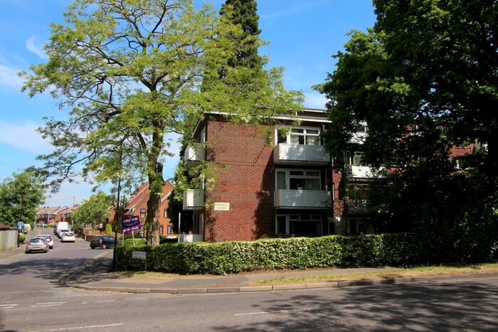 1 Bedroom Flat To Rent In West End Road, Southampton, SO18