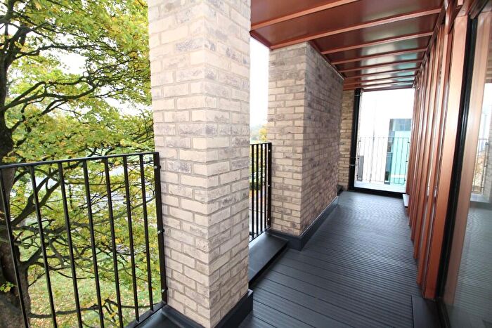 2 Bedroom Apartment To Rent In Grange Road, Glasgow, G42