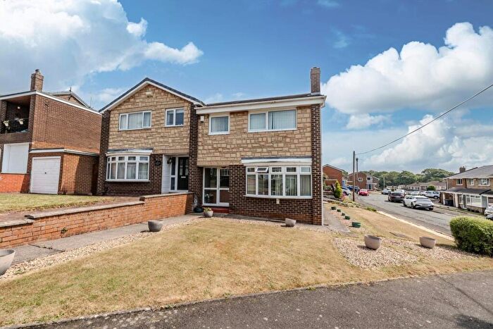 3 Bedroom Semi-Detached House For Sale In Norwood Road, South West Denton, Newcastle Upon Tyne, NE15