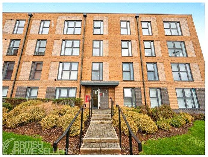 2 Bedroom Apartment For Sale In Belgrave Middleway, Birmingham, West Midlands, B5
