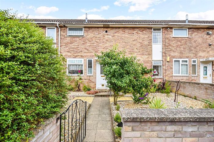 3 Bedroom Terraced House For Sale In Sobers Square, Andover, SP10