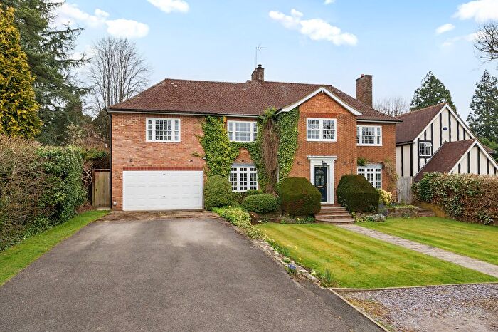 5 Bedroom Detached House For Sale In The Drive, Rickmansworth, WD3