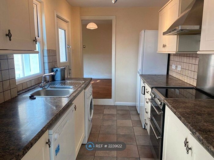 3 Bedroom Semi-Detached House To Rent In Edward Street, Southborough, Tunbridge Wells, TN4