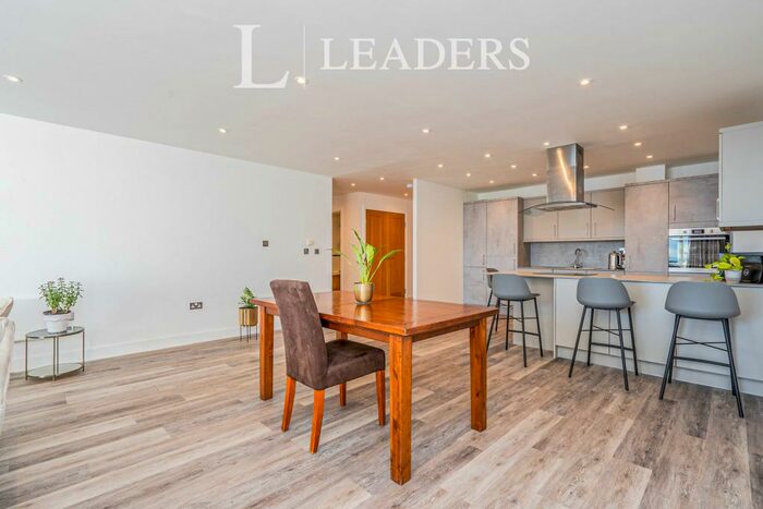 2 Bedroom Apartment To Rent In Sirocco, Ocean Village, SO14