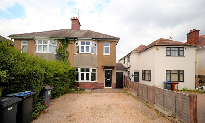 3 Bedroom Semi-Detached House For Sale In Lychgate Lane, Burbage, LE10