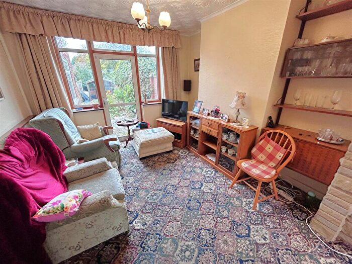 3 Bedroom House For Sale In Westfield Road, Brierley Hill, DY5