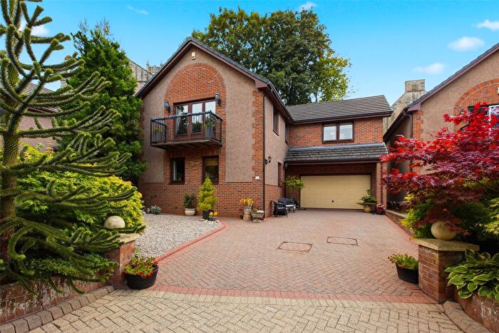 4 Bedroom Detached House For Sale In Telford Court, Bannockburn, Stirling, FK7