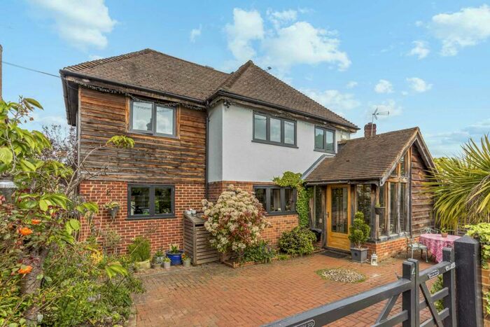 4 Bedroom Detached House To Rent In Cromwell Road, Henley On Thames, RG9
