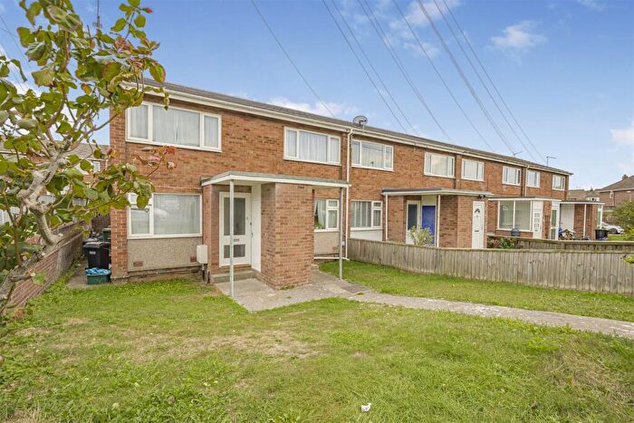2 Bedroom Flat To Rent In Chandag Road, Keynsham, BS31