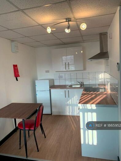 1 Bedroom Flat To Rent In Carlton House, Stoke-On-Trent, ST4