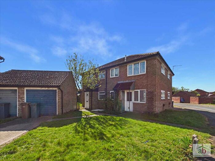 1 Bedroom Terraced House For Sale In Meadow Close, Trimley St. Martin, IP11